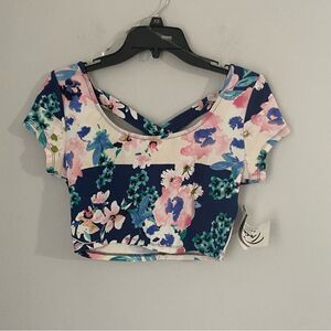 Trixxi Juniors' Textured Shirt Sleeve Scoop Neck Crop Top size 7